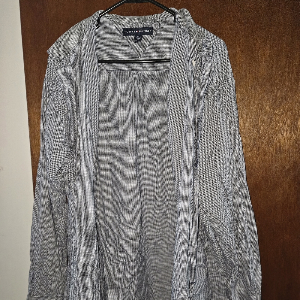 Tommy Hilfiger men's butt down shirt